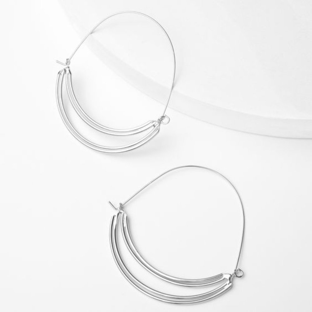 Jentrie - Large Silver Hoop Earrings by Plunder Design - Picture 4 of 5